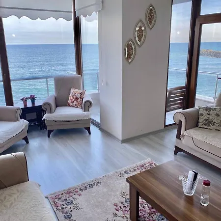 Seaside 特拉布宗